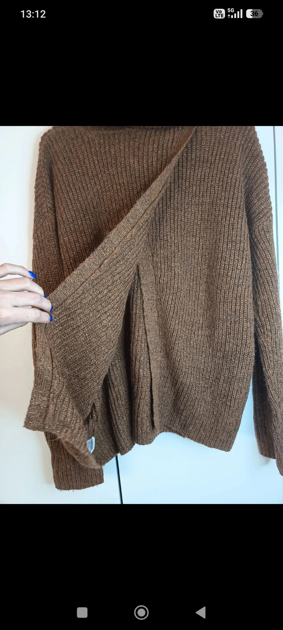 Sleeveless sequined sweater – photo 4